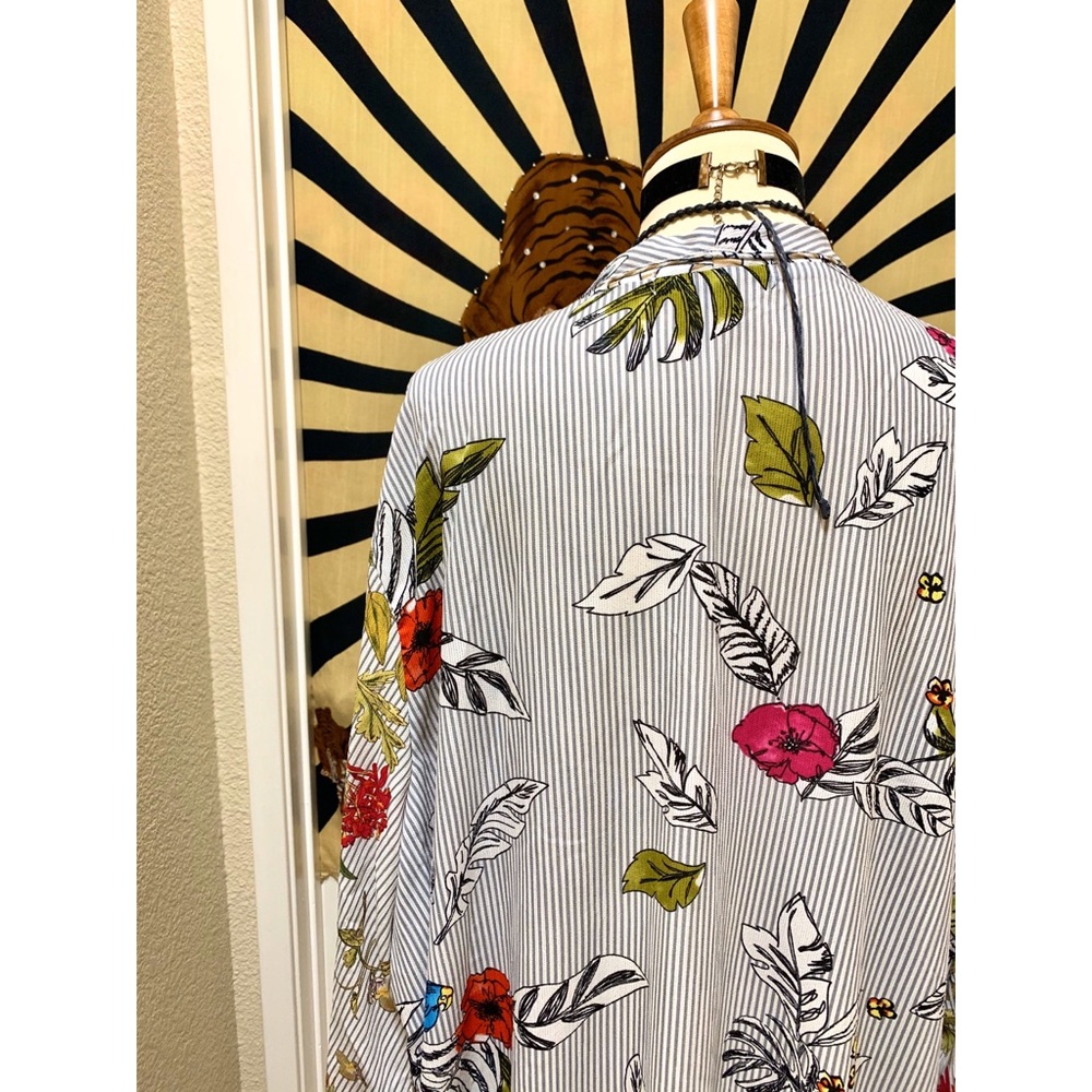 🌈 SOLD Amazing surreal art kimono - Picture 6 of 8